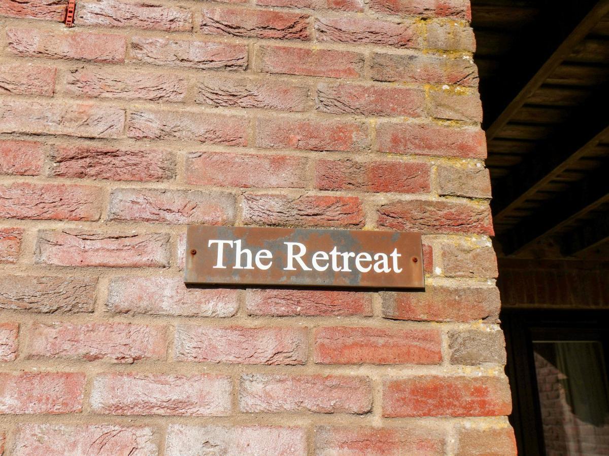 The Retreat Villa Whitby Exterior photo